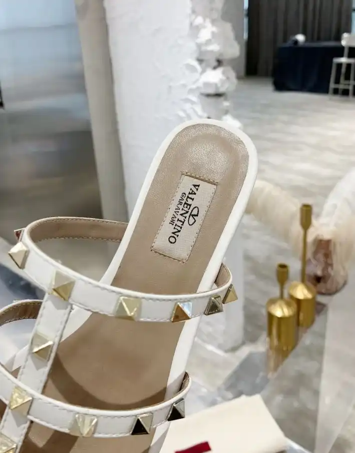 hype Valentino High Heels