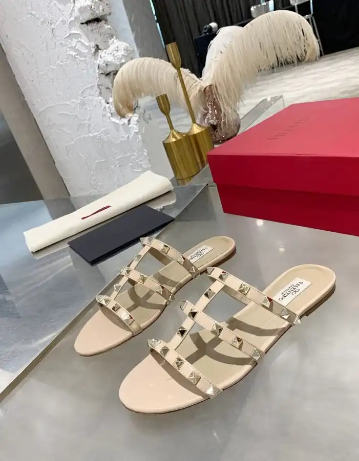 hype Valentino High Heels