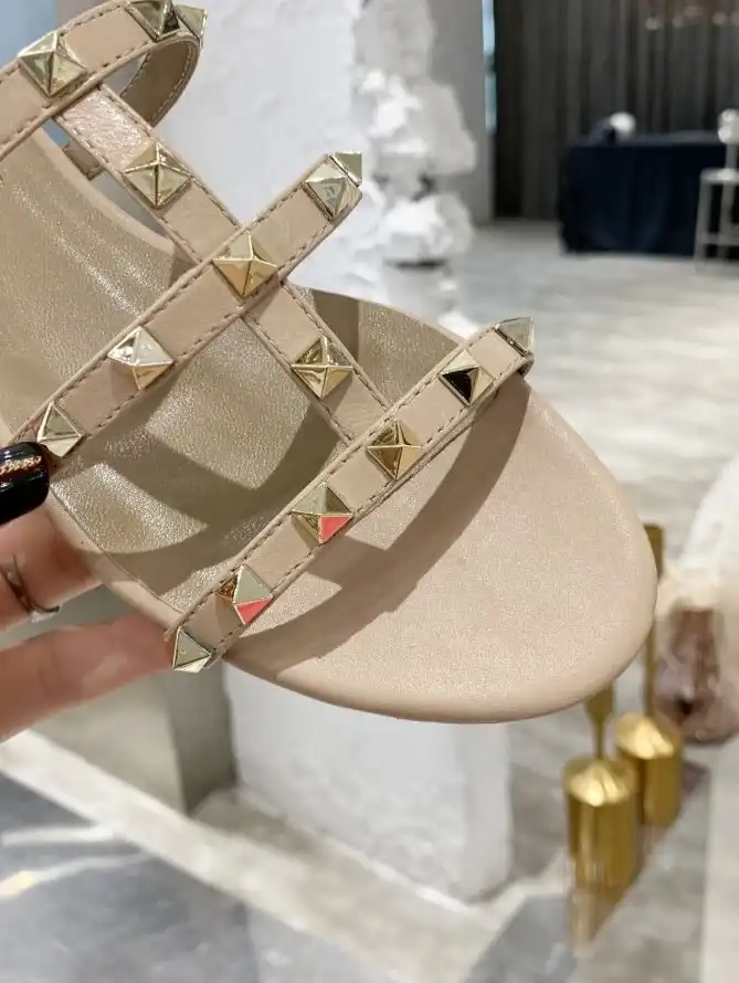 hype Valentino High Heels