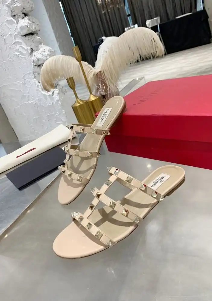 hype Valentino High Heels