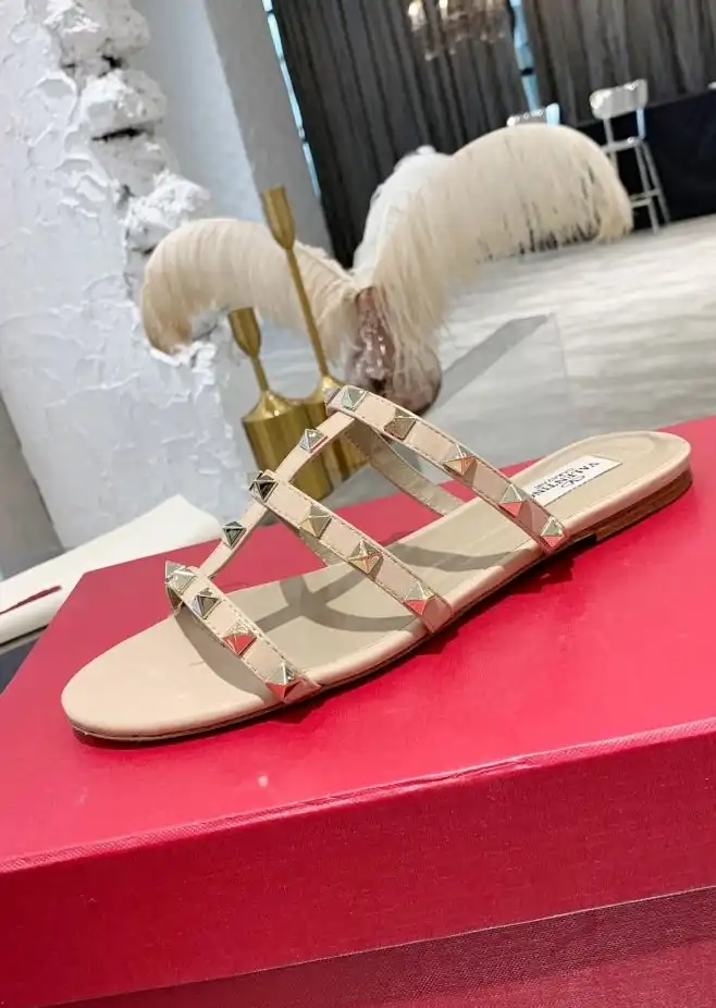 hype Valentino High Heels