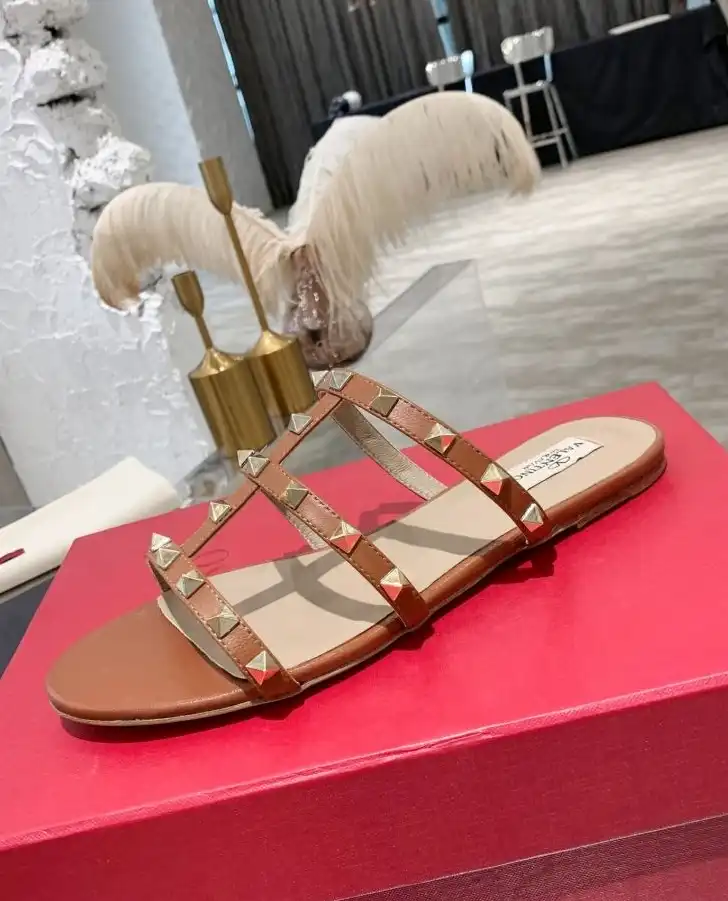 hype Valentino High Heels