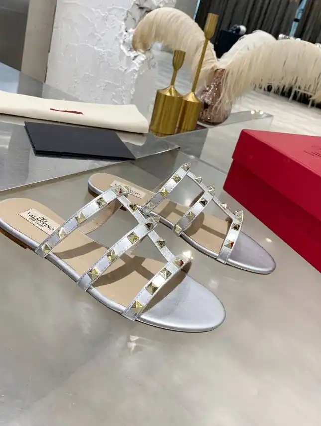 hype Valentino High Heels