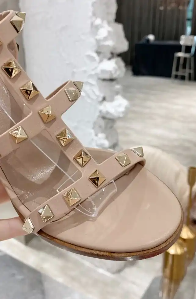 hype Valentino High Heels