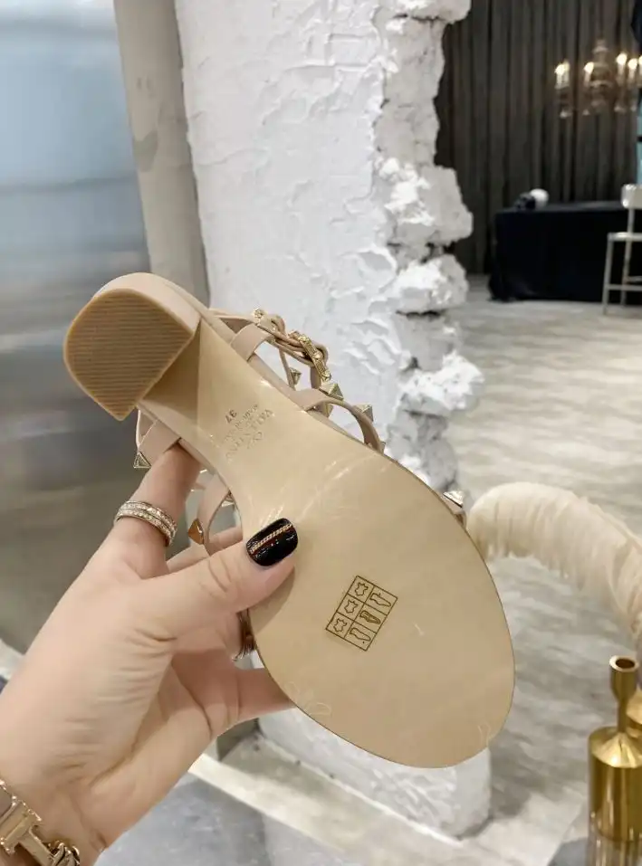 hype Valentino High Heels