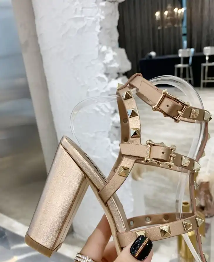 hype Valentino High Heels