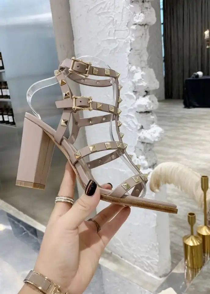 hype Valentino High Heels