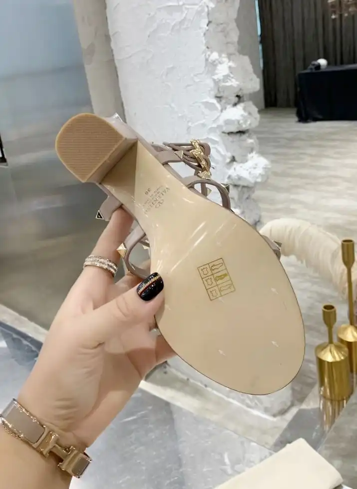 hype Valentino High Heels