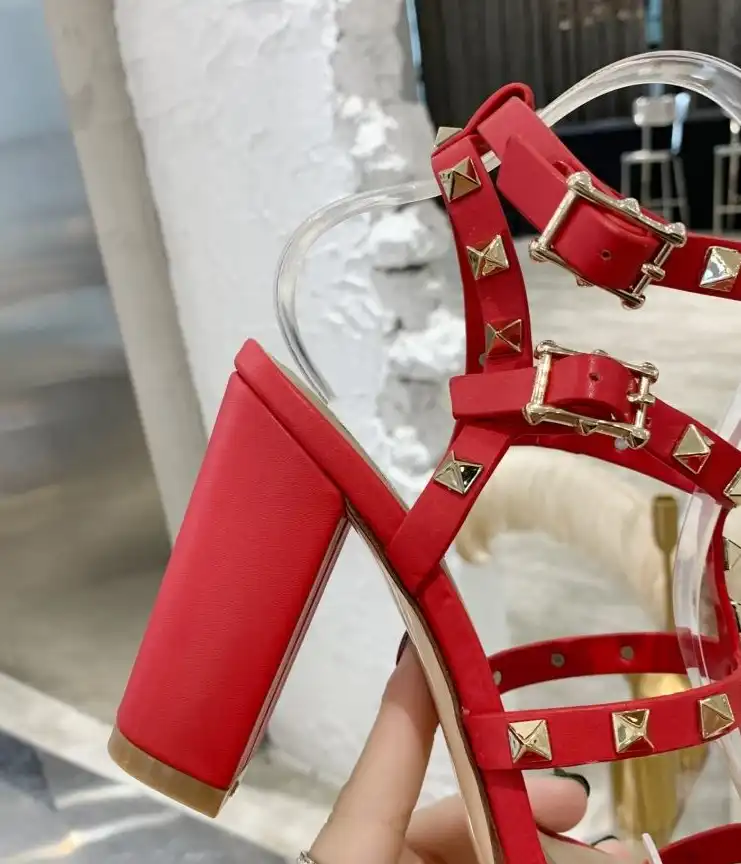 hype Valentino High Heels