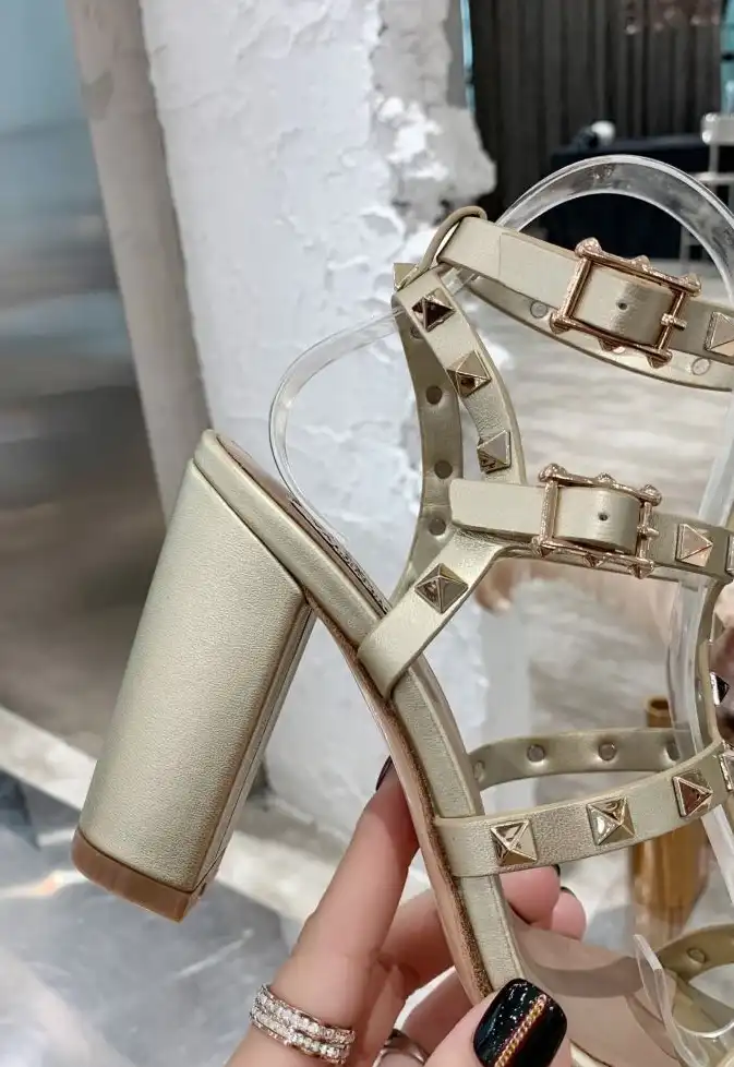 hype Valentino High Heels