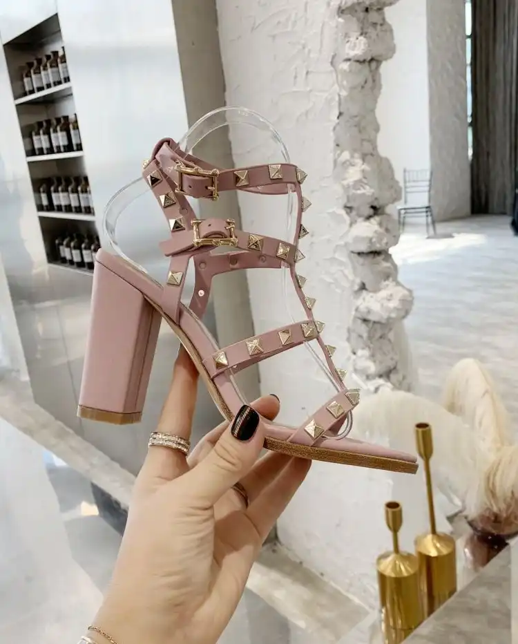 hype Valentino High Heels