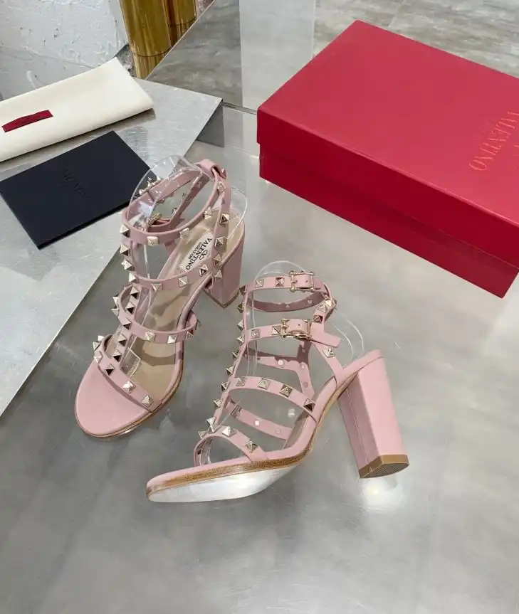 hype Valentino High Heels