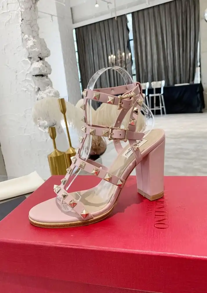 hype Valentino High Heels