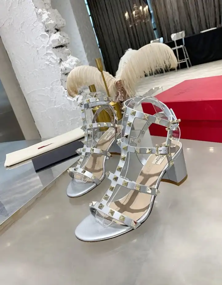 hype Valentino High Heels