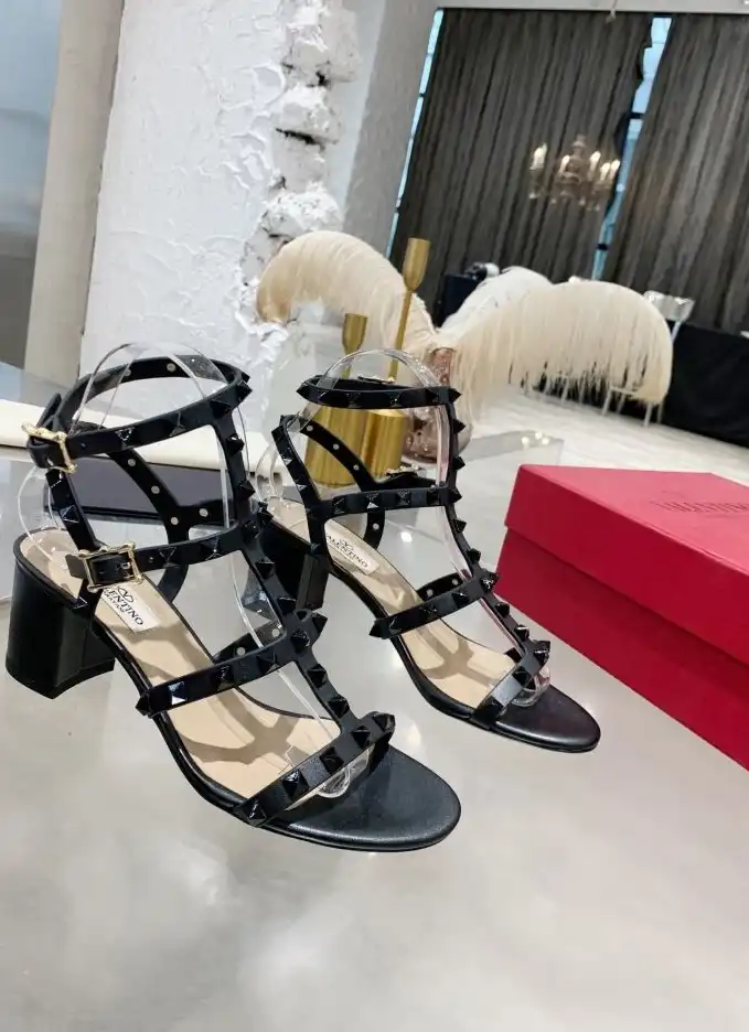 hype Valentino High Heels