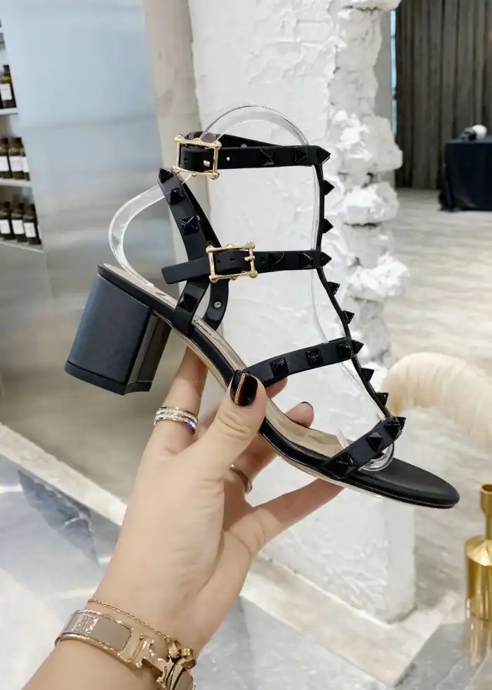 hype Valentino High Heels