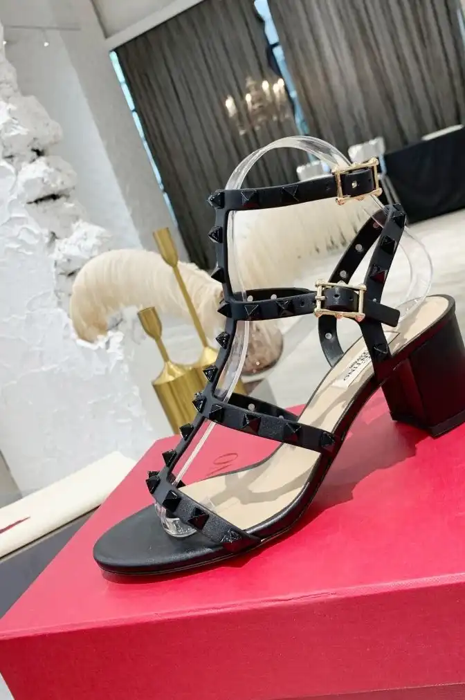 hype Valentino High Heels