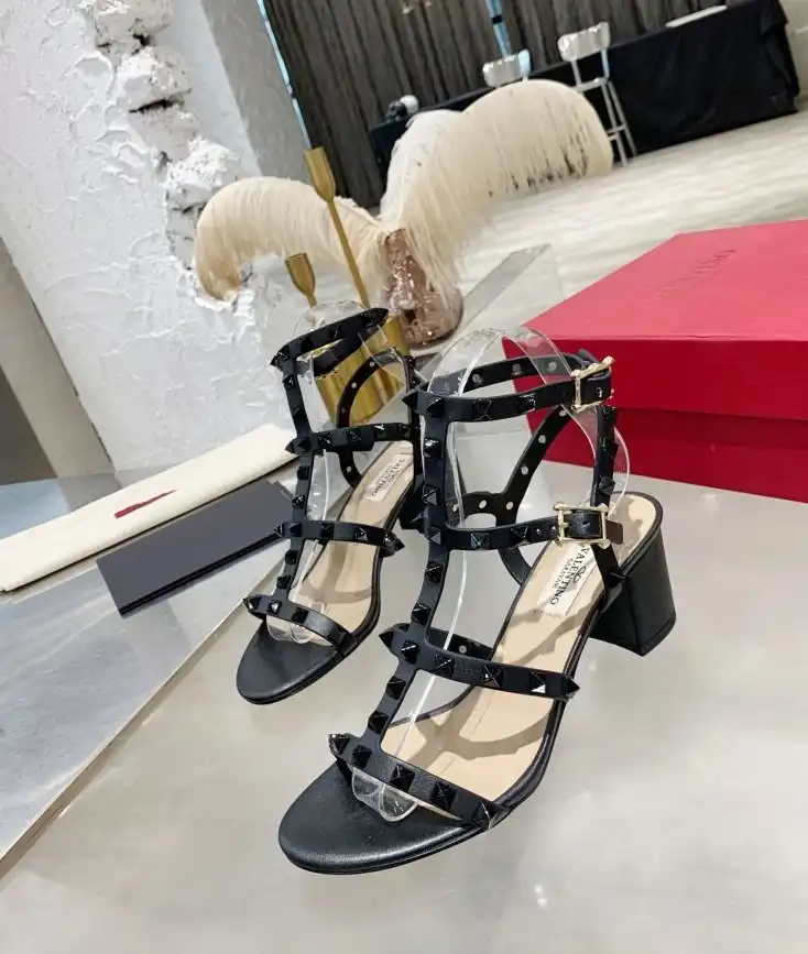 hype Valentino High Heels