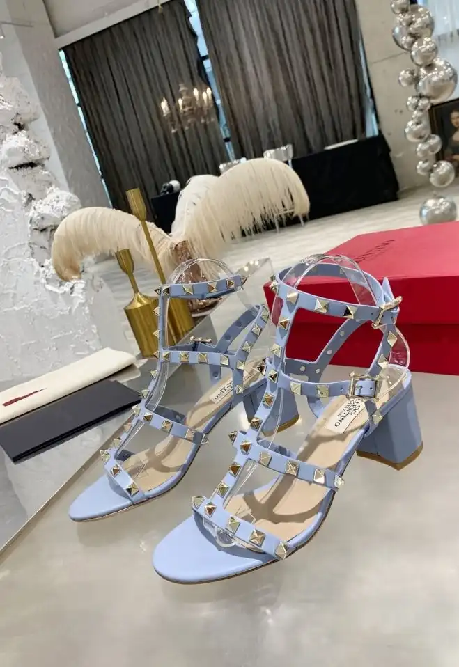 hype Valentino High Heels