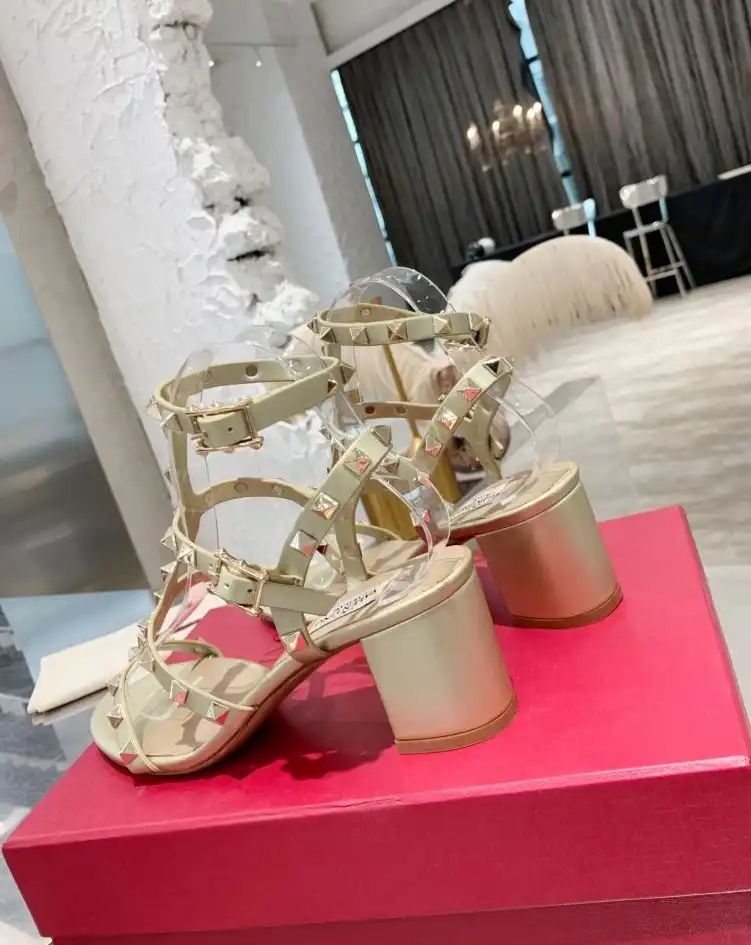 hype Valentino High Heels