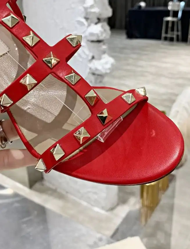 hype Valentino High Heels