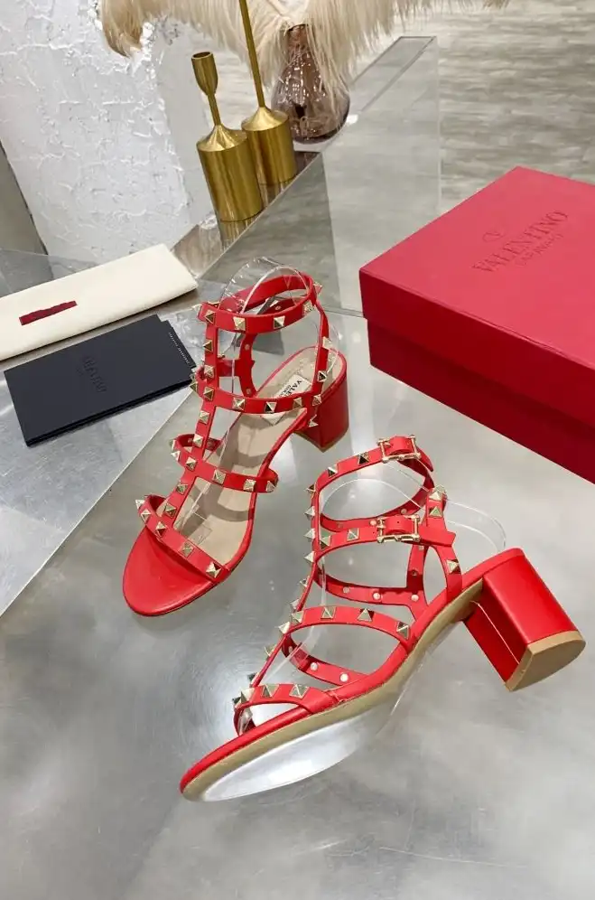 hype Valentino High Heels