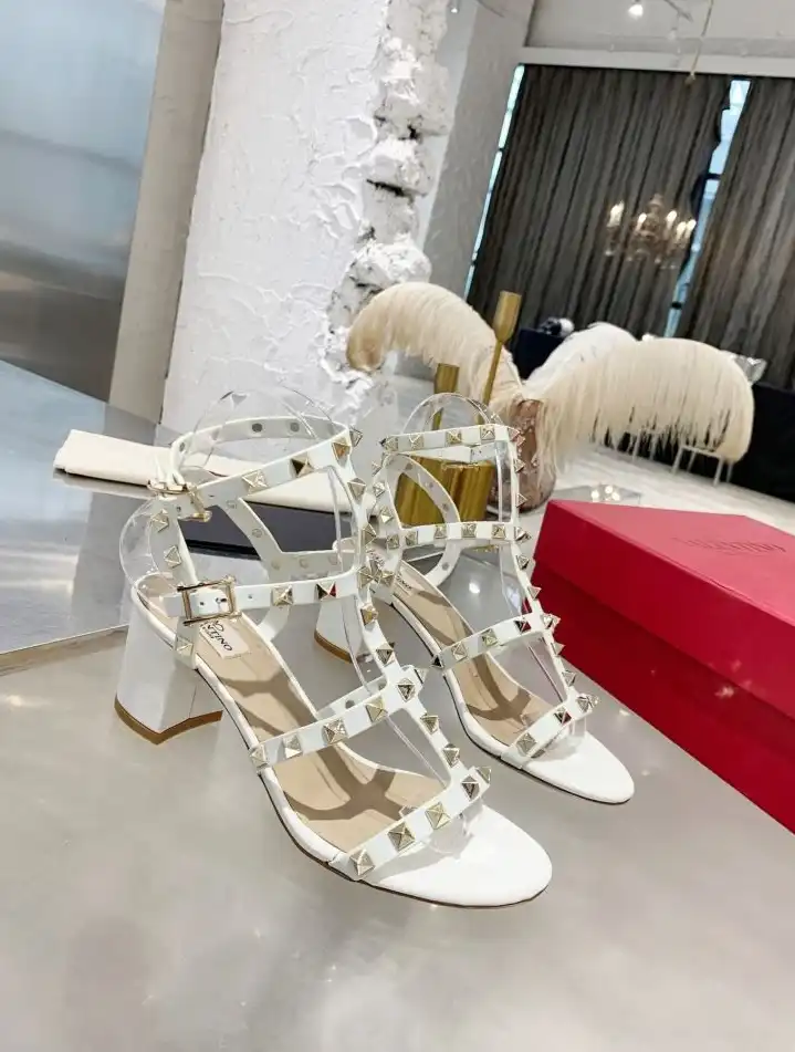 hype Valentino High Heels