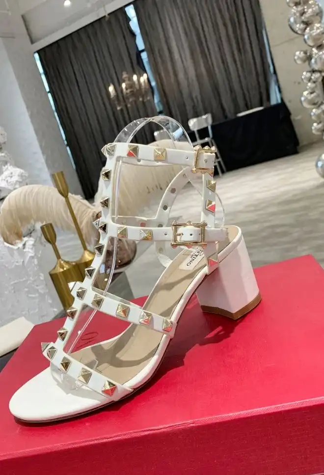 hype Valentino High Heels