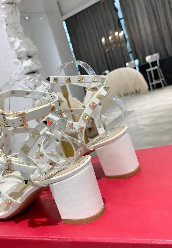 hype Valentino High Heels