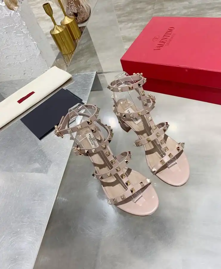 hype Valentino High Heels