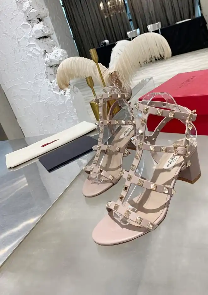 hype Valentino High Heels