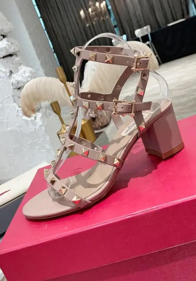 hype Valentino High Heels