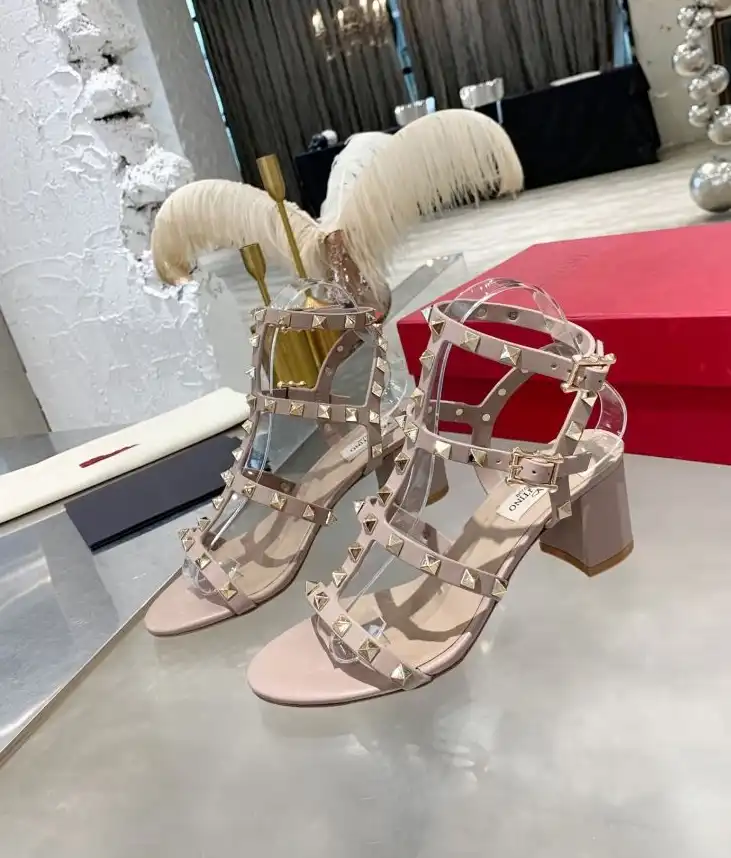 hype Valentino High Heels