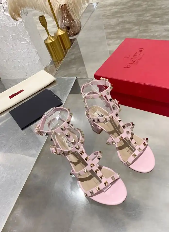 hype Valentino High Heels