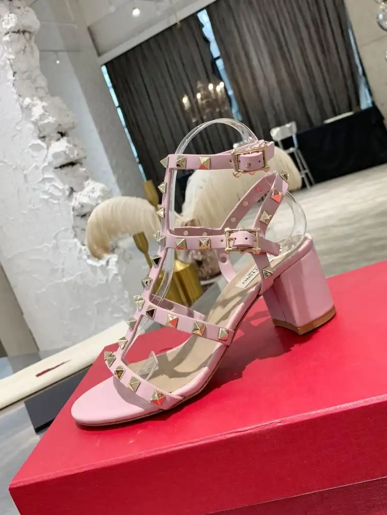 hype Valentino High Heels