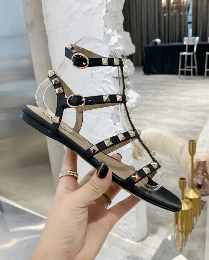 hype Valentino High Heels