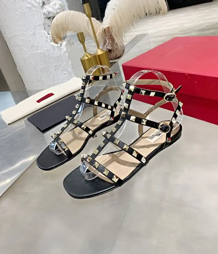 hype Valentino High Heels