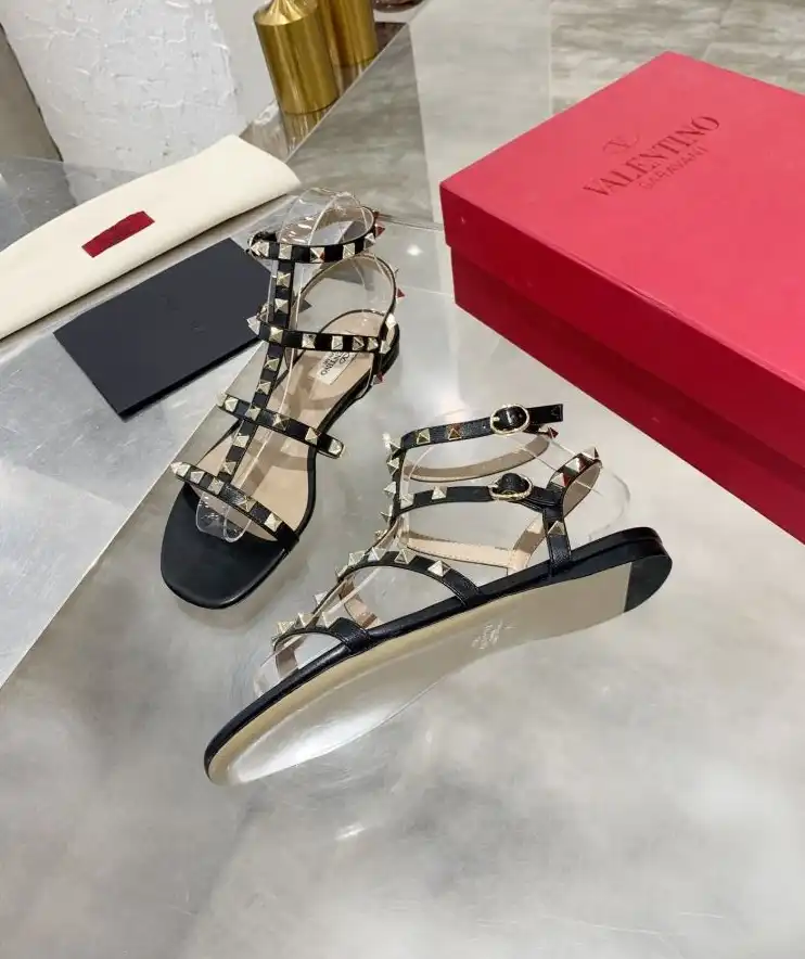 hype Valentino High Heels