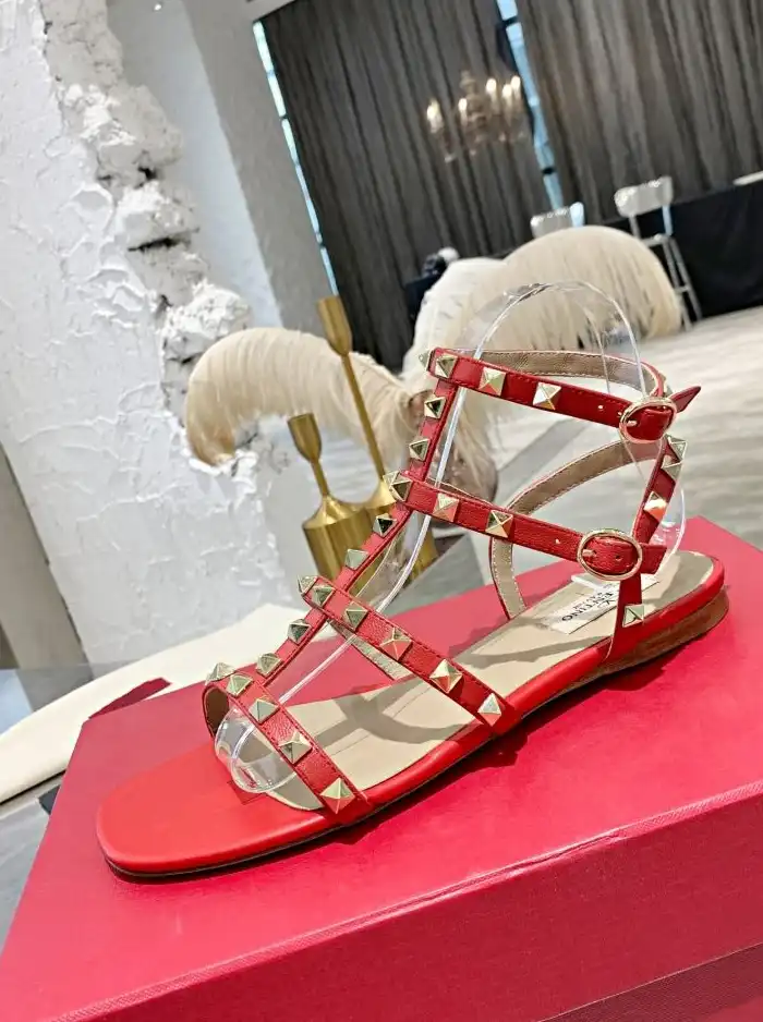 hype Valentino High Heels