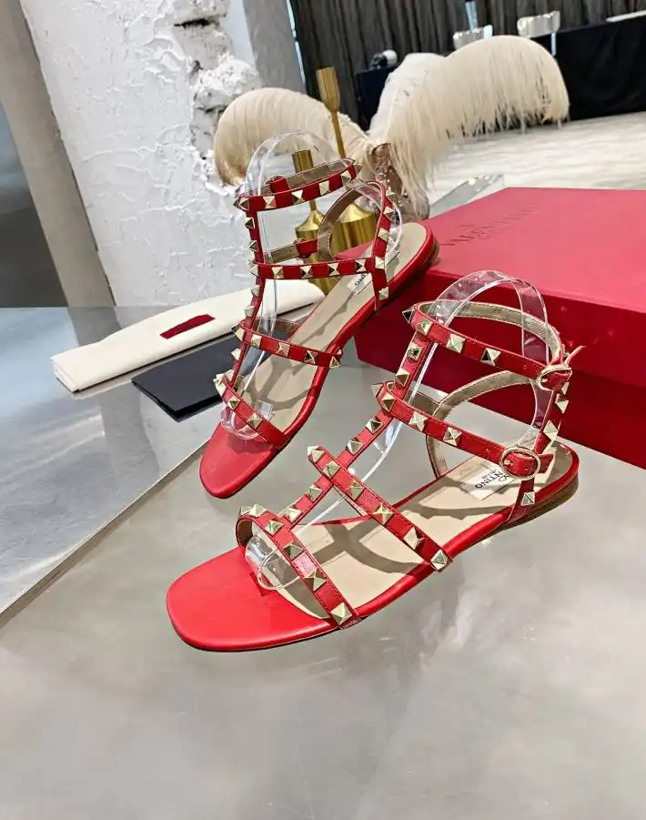 hype Valentino High Heels