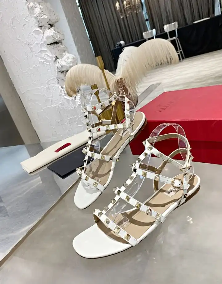 hype Valentino High Heels