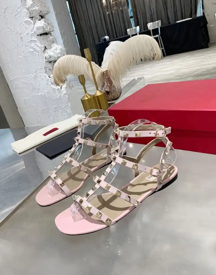 hype Valentino High Heels