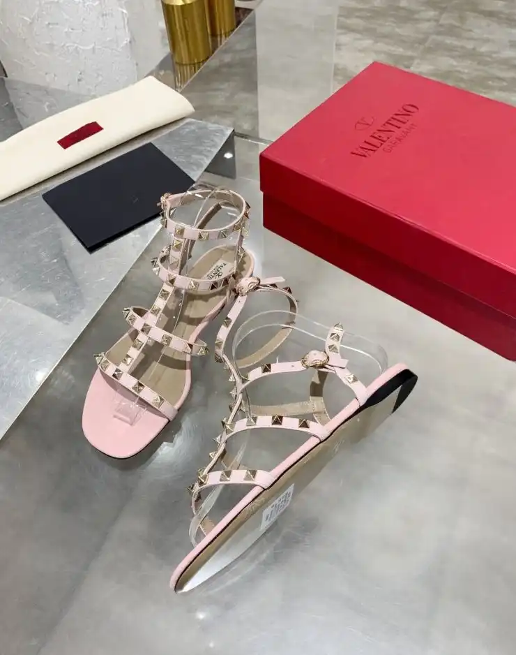 hype Valentino High Heels