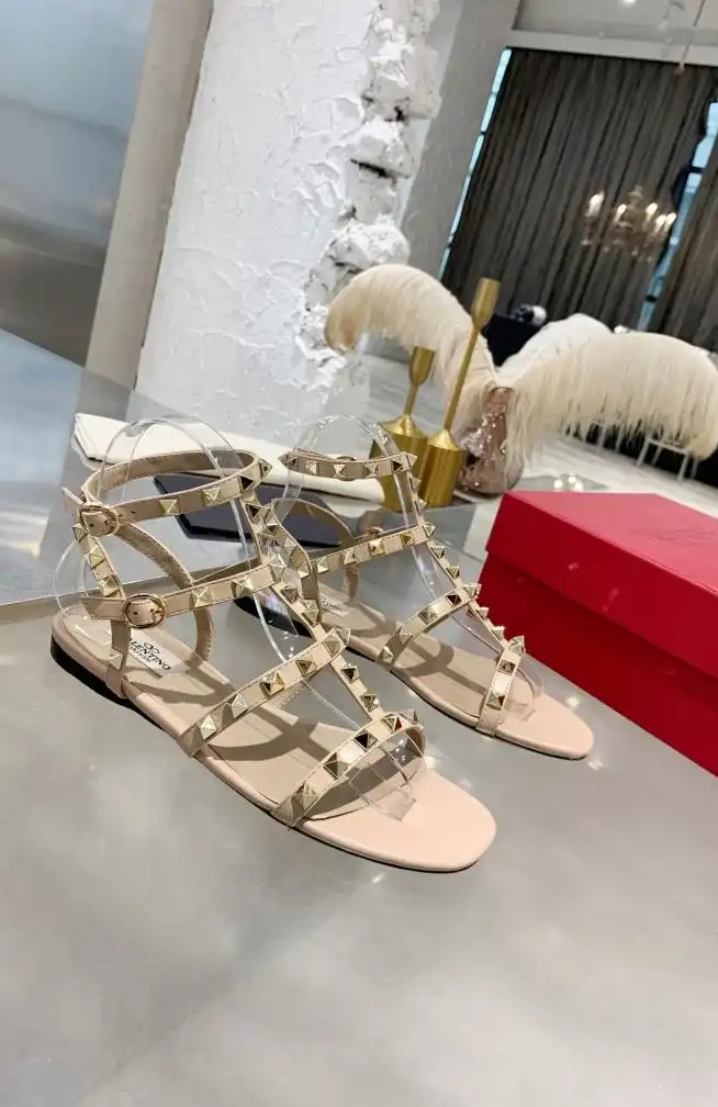 hype Valentino High Heels