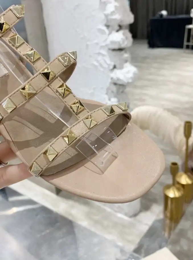 hype Valentino High Heels