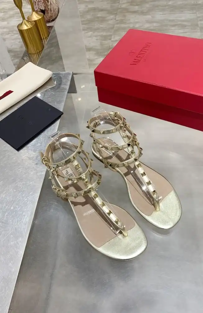 hype Valentino High Heels