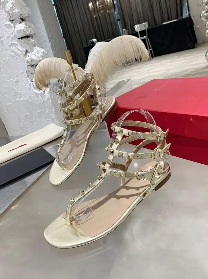 hype Valentino High Heels