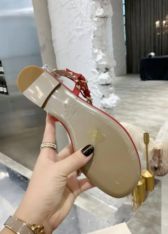 hype Valentino High Heels