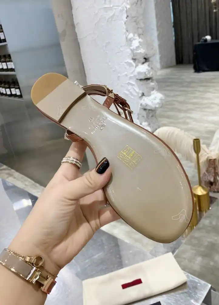 hype Valentino High Heels