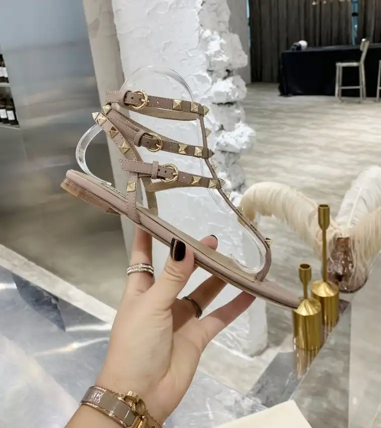 hype Valentino High Heels